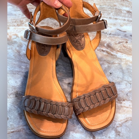 Women’s SPERRY GOLD CUP Vivian heeled leather sandal- Size 8.5 - Picture 4 of 11